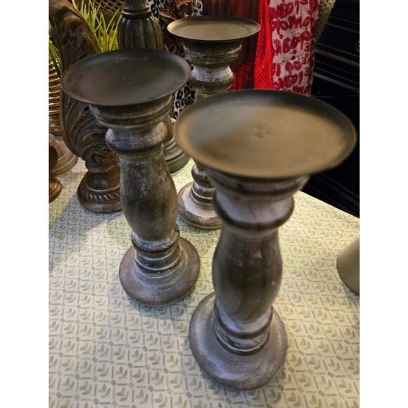 Set Of 3 Farmhouse Weighted Wood Candle Holders - Picture 2 of 3